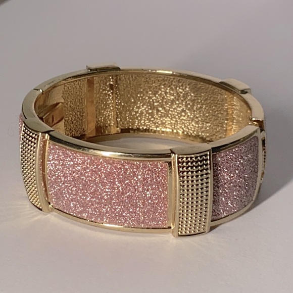 NEW Pink & Gold Sparkle Bracelet w/ clasp closure - Picture 3 of 3